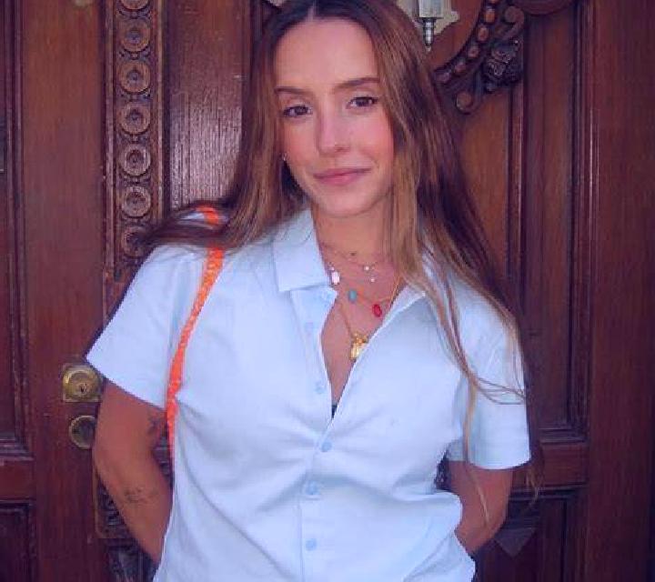 Rosa, 24, acompañante pelirroja de ojos azules y etnia europea basada en Atalar. Ofrece Beso francés profundo, Masaje de próstata, Griego (anal). Disponible ...