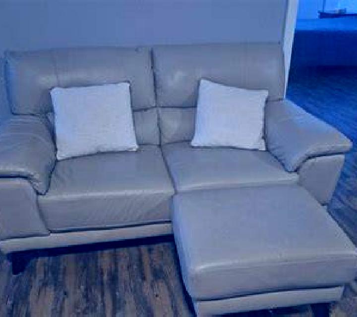 Rosa, 28, acompañante rubia de ojos verdes y etnia mezcla basada en Lamme. Ofrece Noche completa, 69, Juego de roles. Disponible en domicilio y visita, citas...