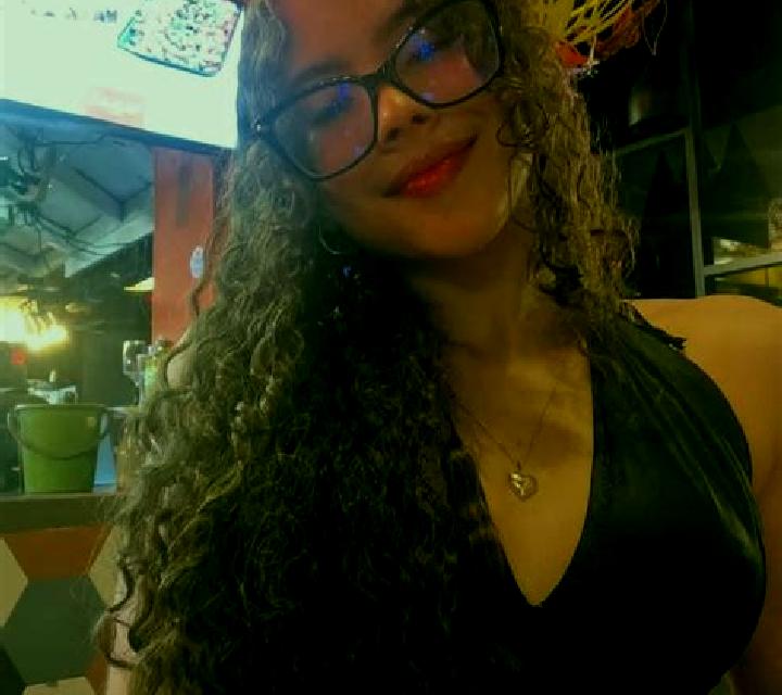 Salma, 23 — Escort en Brey, Alemania