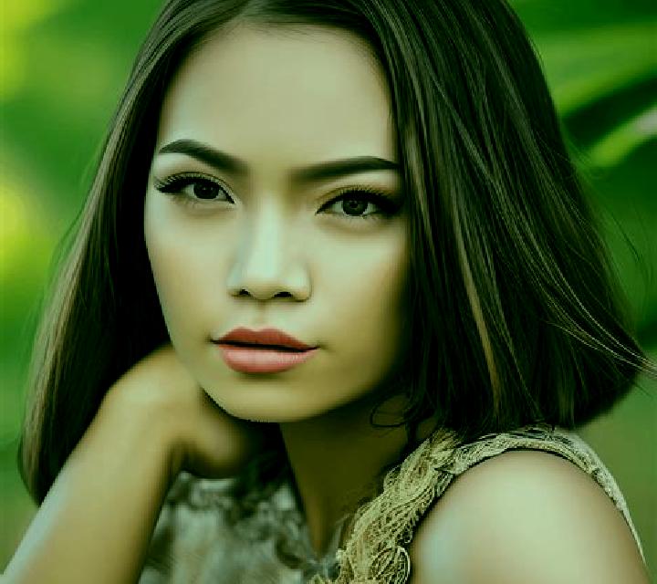 Sofía, 20, acompañante negra de ojos verdes y etnia asiática basada en Longeau-Percey. Ofrece Parejas, Tríos / dúos, Francés natural. Disponible en domicilio...