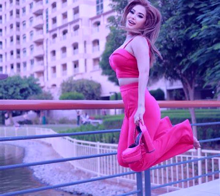 Sofía, 20 — Escort en Dengli, China