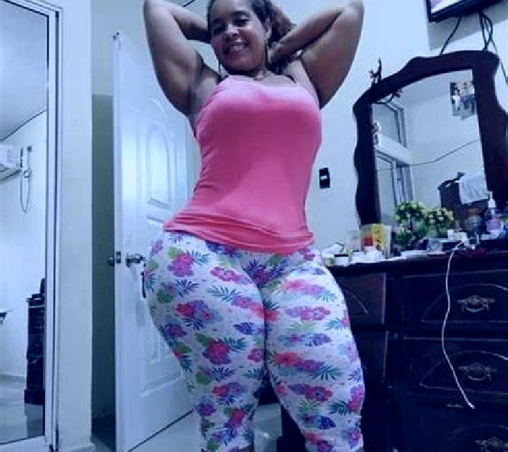 Sofía, 22, acompañante rubia platino de ojos azules y etnia asiática basada en Kundabung. Ofrece Dominación, Masaje, 69. Disponible en domicilio y visita, re...