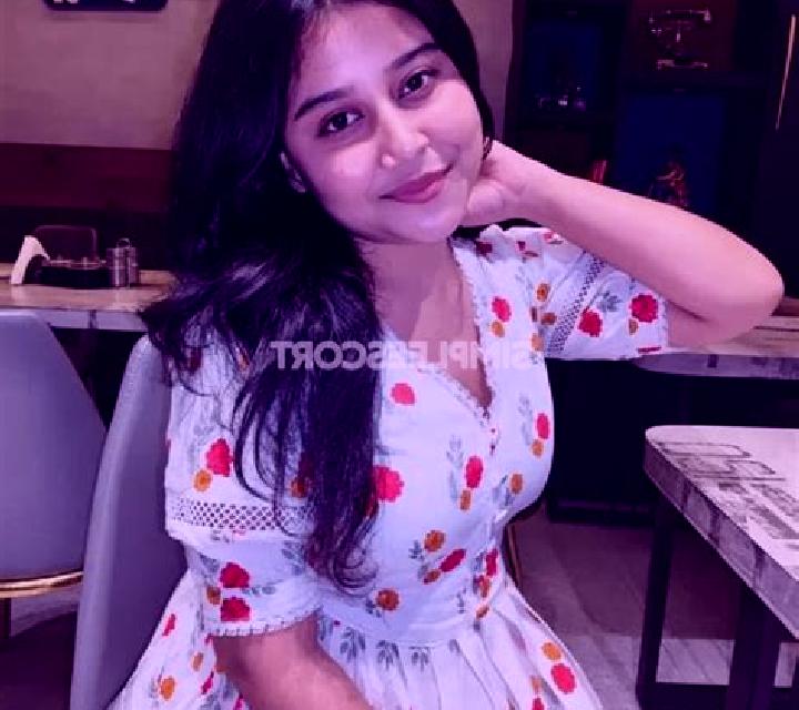 Sofía, 35 — Escort en Daman, India