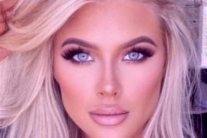 Valeria, 29, acompañante negra de ojos oscuros y etnia asiática basada en Jakarta. Ofrece Hasta el final (CIM), Experiencia de novia, Parejas, Cita de cena. ...