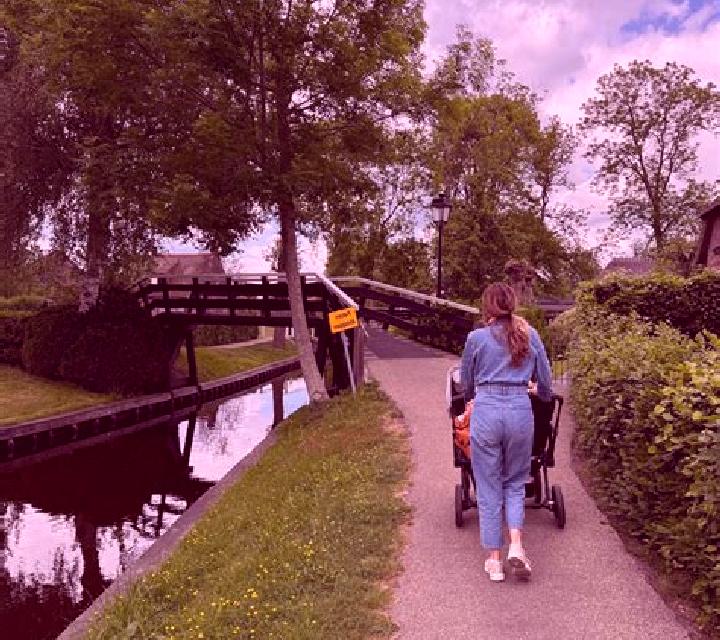 Yasmin, 32 — Escort en Vada, Italia