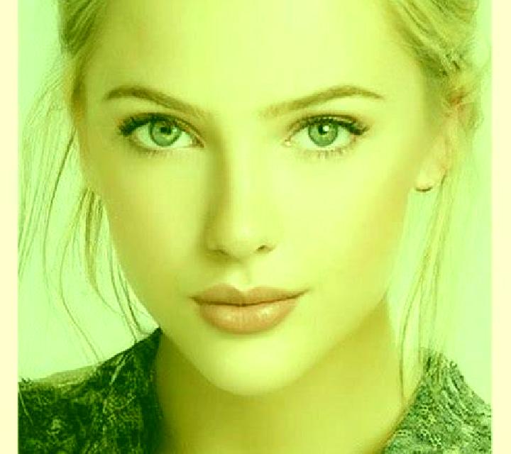 Zara, 21, acompañante rubia de ojos ámbar y etnia caribeña basada en Moeng Yang. Ofrece Francés natural, Tríos / dúos, Cita de cena, Hasta el final (CIM), 69...